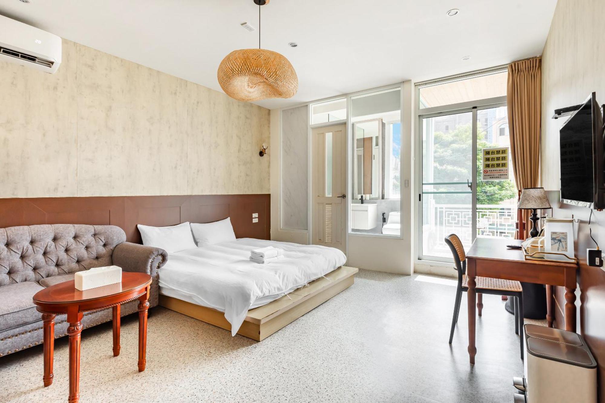 Hotel 32小巷弄 Tainan Exterior foto