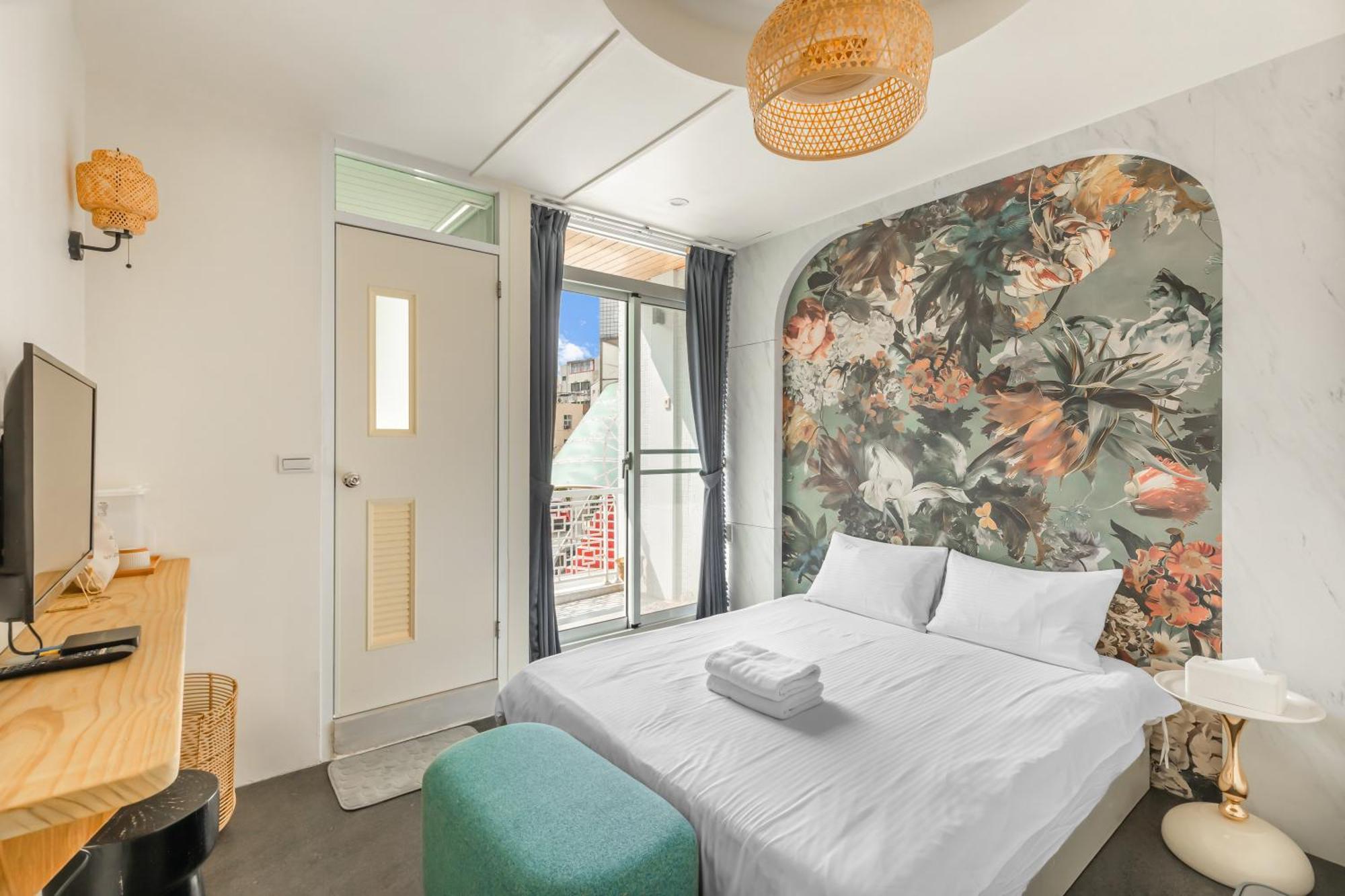 Hotel 32小巷弄 Tainan Exterior foto
