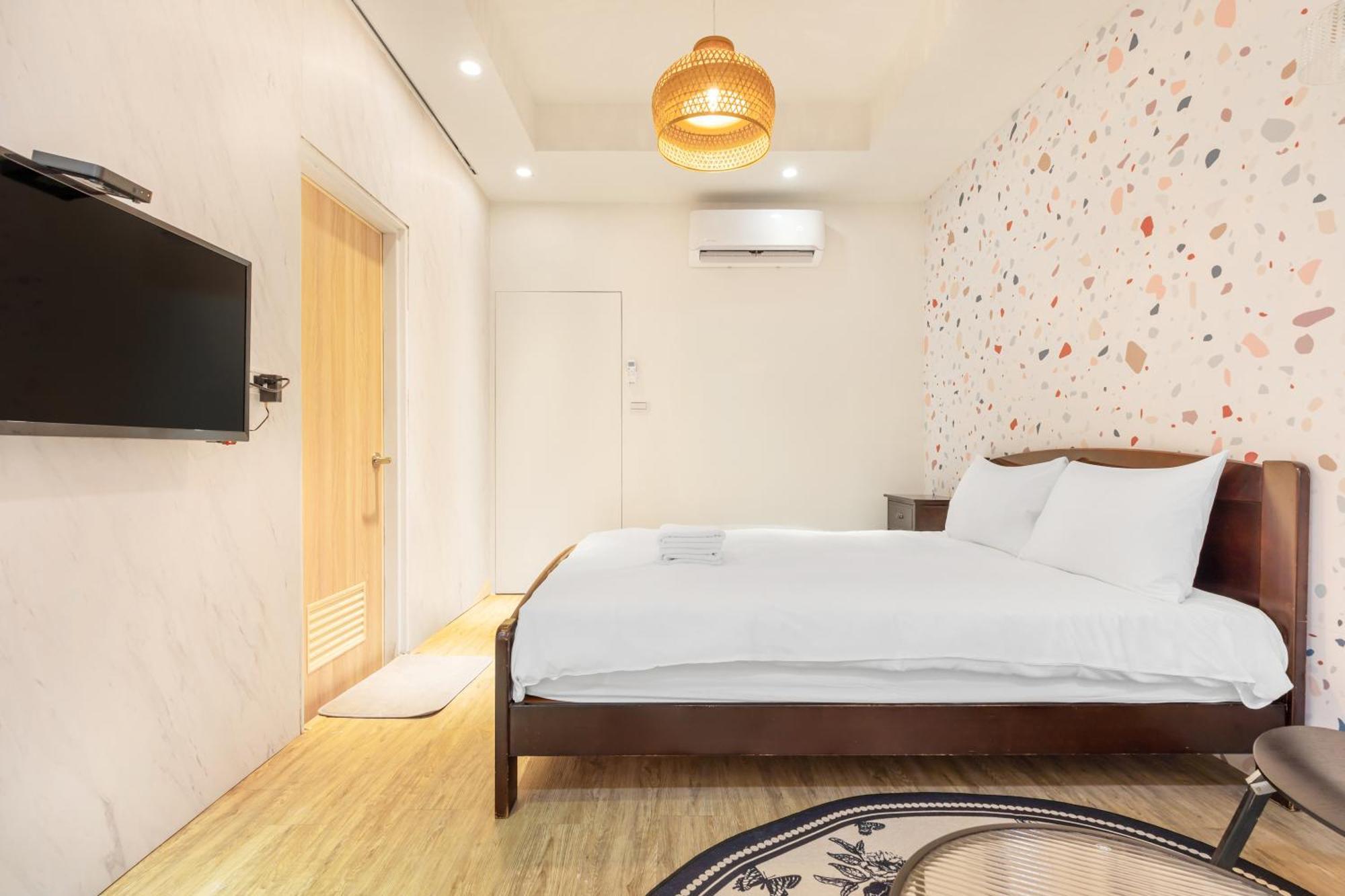 Hotel 32小巷弄 Tainan Exterior foto